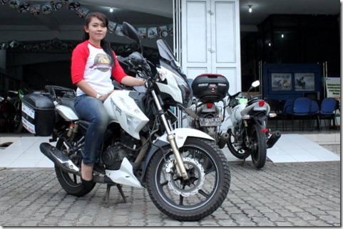 Eleonora-Ajisela-Agrippina-Round-the-Borneo-2 (Small)