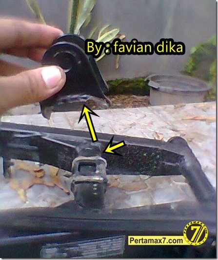 foto dudukan prolink honda CB150R patah