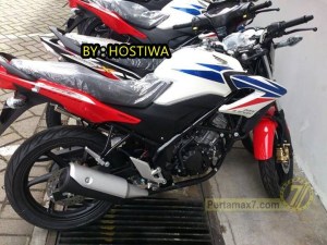 honda-CB150R-red-white-blue.jpg