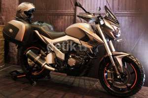 Modifikasi Honda New Megapro touring ala AHM&nbsp;1