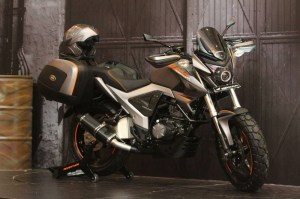 Modifikasi-Honda-New-Megapro-touring-ala-AHM-19.jpg