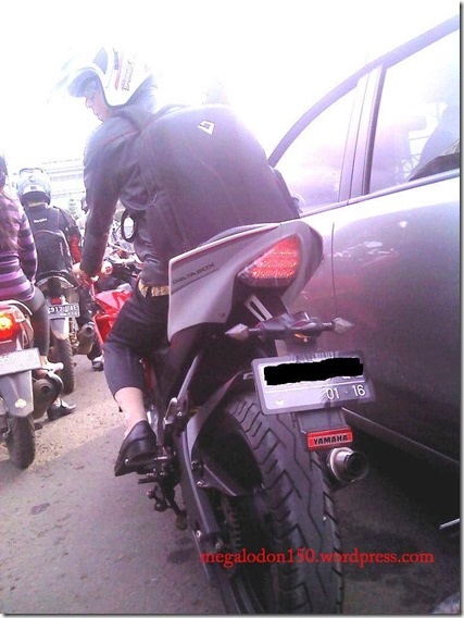 modifikasi Yamaha Vixion fairing R15 5