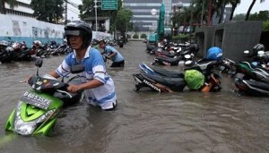 motor-mogok-karena-banjir.jpg