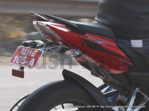 New-Bajaj-Pulsar-200-NS-with-Fuel-Injection-Spy-Shots-rush-lane-15