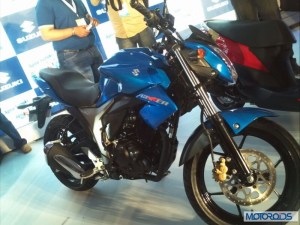 Suzuki-GIXXER-150-3.jpg