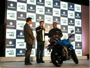 Suzuki-Gixxer-unveiled-in-India-1024x768_thumb.jpg