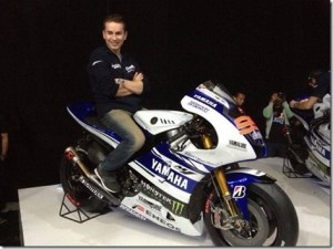 yamaha-M1-2014-livery-Lorenzo-99_thumb.jpg