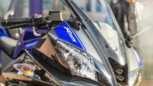 2014-Yamaha-YZF-R125-EU-Race-Blu-Detail-004