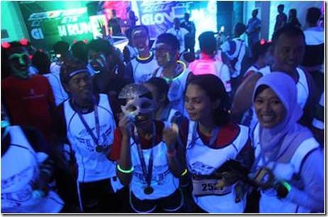 Glow Run Surabaya 3