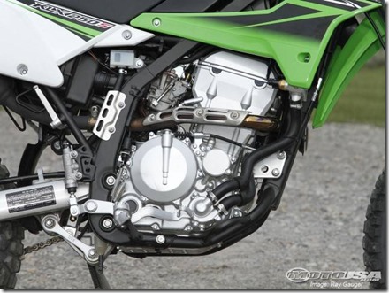 kawasaki_klx250s_engine (Small)
