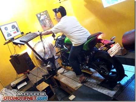 komparasi-power-Ninja-RR-mono-vs-Ninja-150RR-1 komparasi-power-Ninja-RR-mono-vs-Ninja-150RR-1