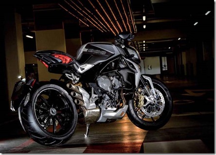 mv-agusta-brutale-dragster-800-01