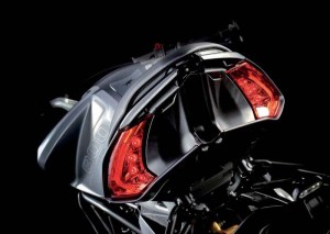 mv-agusta-brutale-dragster-800-03