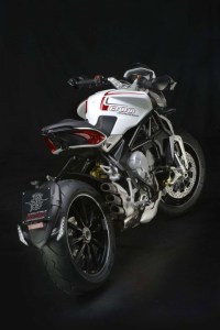 mv-agusta-brutale-dragster-800-08 (Small)