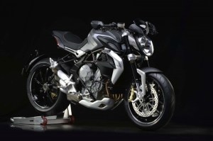 mv-agusta-brutale-dragster-800-21 (Small)