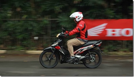 New Honda Supra X 125 FI 4