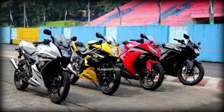 ninja-150rr-vs-ninja-250-RR-MONO-vs-ninja-250FI-vs-Ninja-250R.jpg