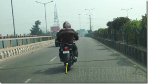 Spied-new-Yamaha-FZ-Update-3_thumb.jpg