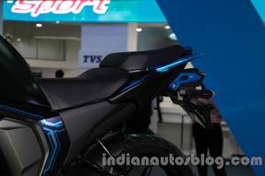 Yamaha-FZ-S-Concept-Auto-Expo-seat-1024×682