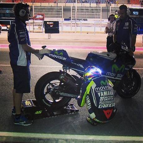 helm berlampu valentino Rossi 46 002