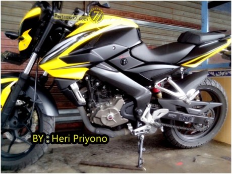 Konsumsi bahan bakar Pulsar 200ns010