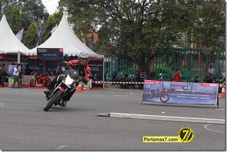 testride honda new megapro FI 085 (Large)