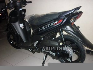 Yamaha-Mio-J-Hitam-5.jpg