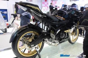 Yamaha-R15-Black-2014.jpg