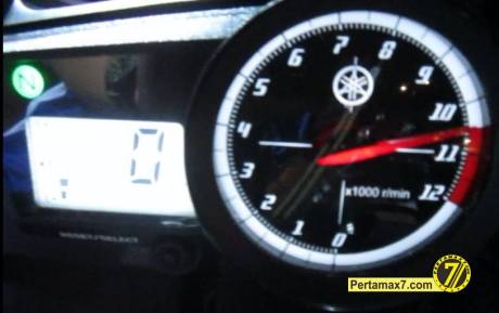 limiter yamaha YZf-R15 tembus 10.500 Rpm