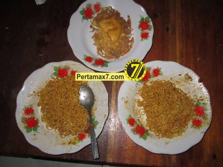 makan malam pertamax7