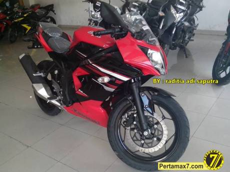 ninja 250 RR mono merah