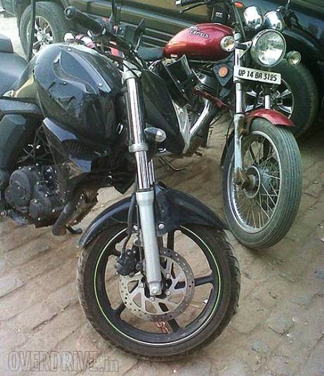 Yamaha-FZ-Facelift-Spy-Shot-Front