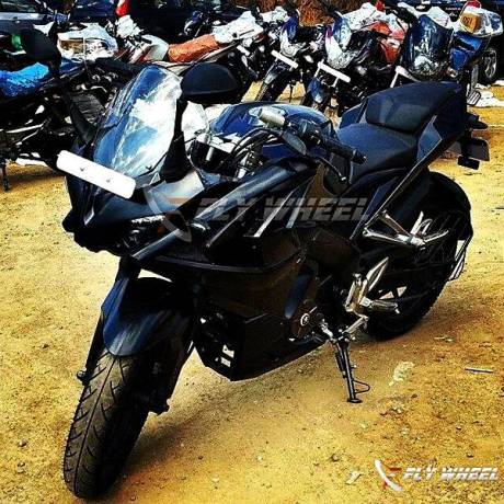 Bajaj Pulsar 200SS