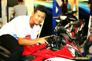 Launching yamaha YZF-R15 di SOLO&nbsp;IMG_7124