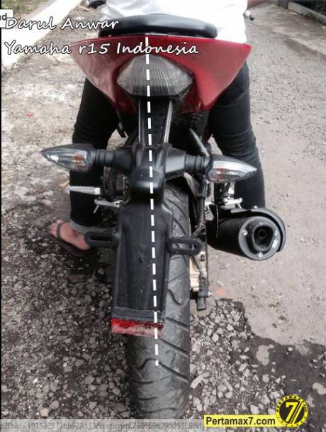 spakbor belakang yamaha YZF-R15 miring Konsumen