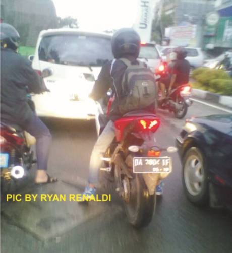 spied Yamaha YZf-R25 di Banjarmasin kaimantan Selatan