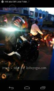 Spyshoot Yamaha YZF-R25 test Jalanan&nbsp;1