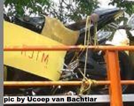 yamaha R15 diatas truk pengiriman yamaha