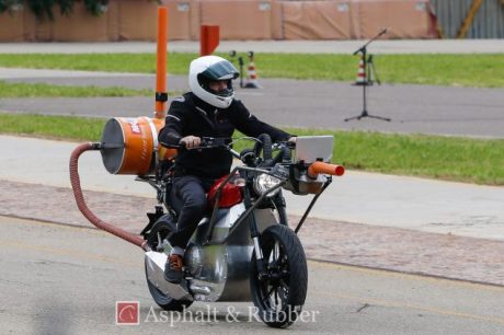 2015-Ducati-Scrambler-testing-spy-photos-02