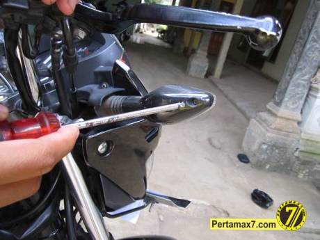 ganti Bohlam Sein Honda New megapro 2