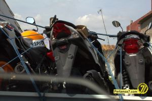 Honda CB150R streetfire Livery Repsol&nbsp;16