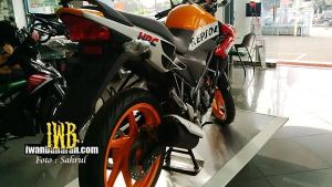 Honda CB150R streetfire Livery Repsol&nbsp;6