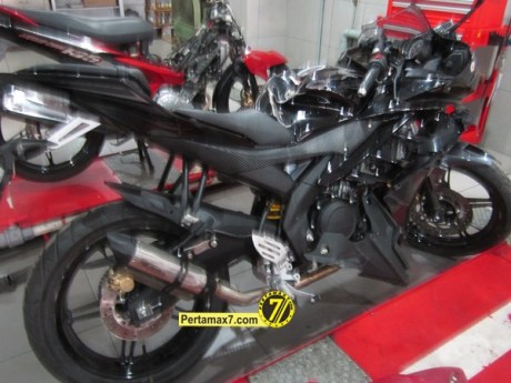kecelakaan yamaha R15 di jogja remuk redam 7