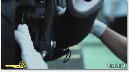 Perakitan Yamaha YZF-R25 di Indonesia Iwata Quality 45