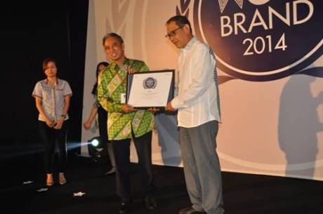 ACHILLES CORSA RAIH PENGHARGAAN PADA INDONESIA WOW BRAND 2014 5