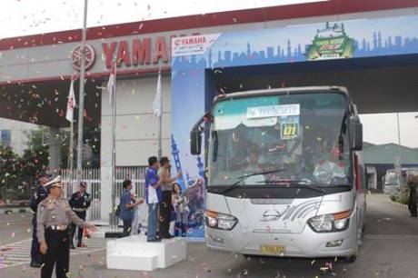 Berangkatkan 1.250 Pemudik, Yamaha Berikan Seperangkat Alat Sholat Gratis 1