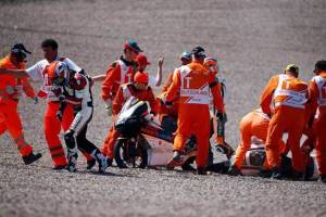 Bryan Schouten VS Scott Deroue fight on moto3 germany 2014&nbsp;a6