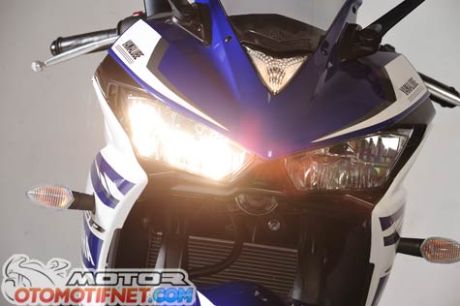 headlamp yamaha R25