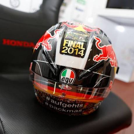 helm stefan bradl dukungan ke team jerman piala dunia 2014