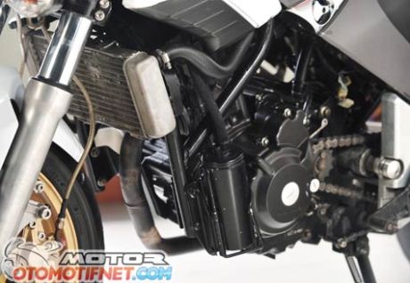 Honda Tiger Revo pakai mesin Honda CBR250R 3